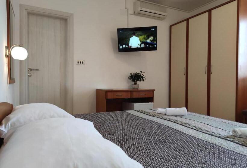 فندق Pansion Alen Dugi Otok