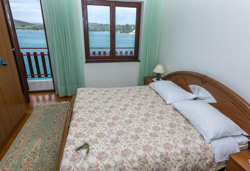 فندق Pansion Alen Dugi Otok