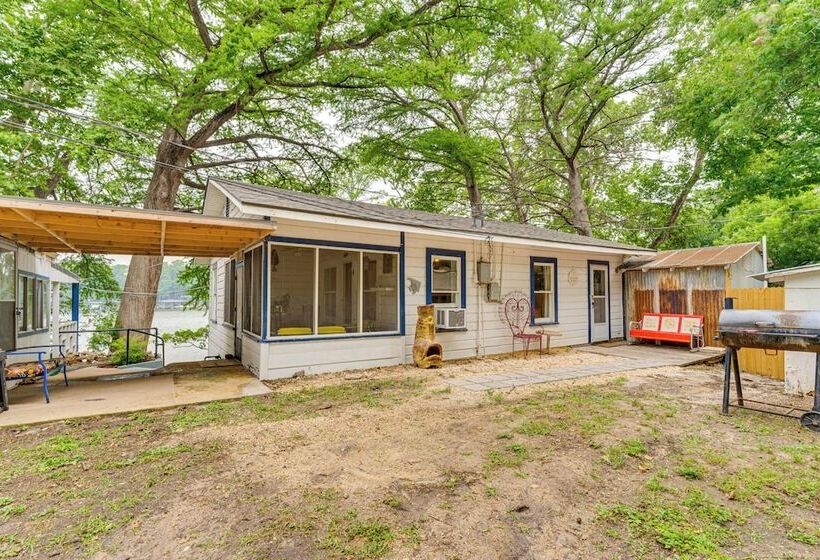 Lakefront Cottage In Clear Springs W/ Deck & Patio