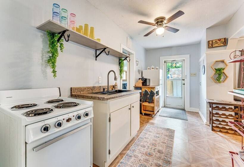 Lakefront Cottage In Clear Springs W/ Deck & Patio