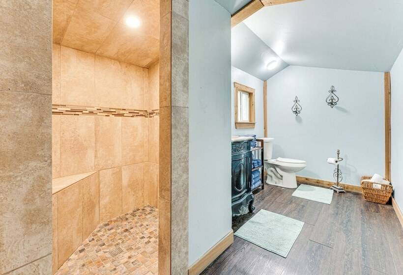 Lakefront Cottage In Clear Springs W/ Deck & Patio