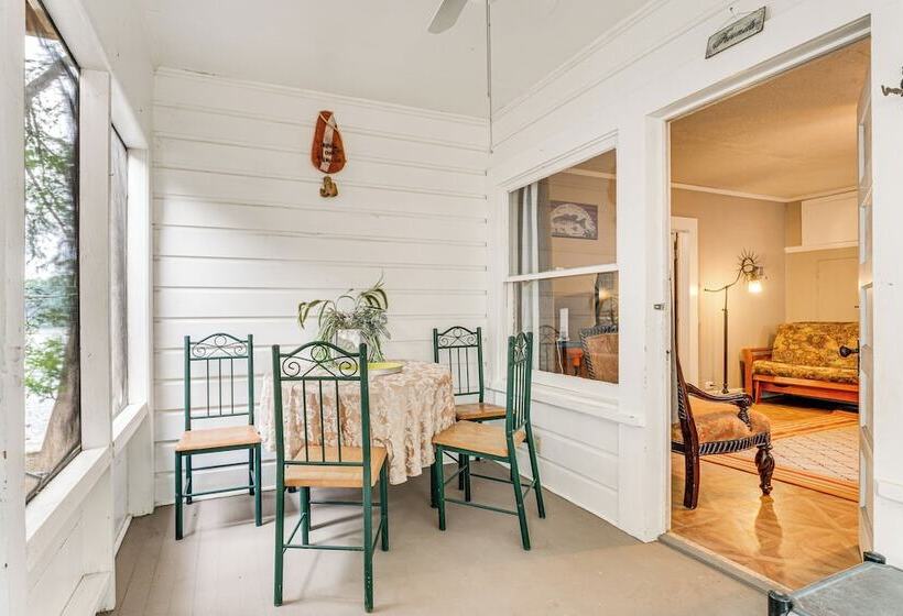 Lakefront Cottage In Clear Springs W/ Deck & Patio