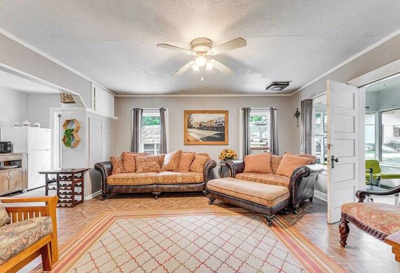 Lakefront Cottage In Clear Springs W/ Deck & Patio