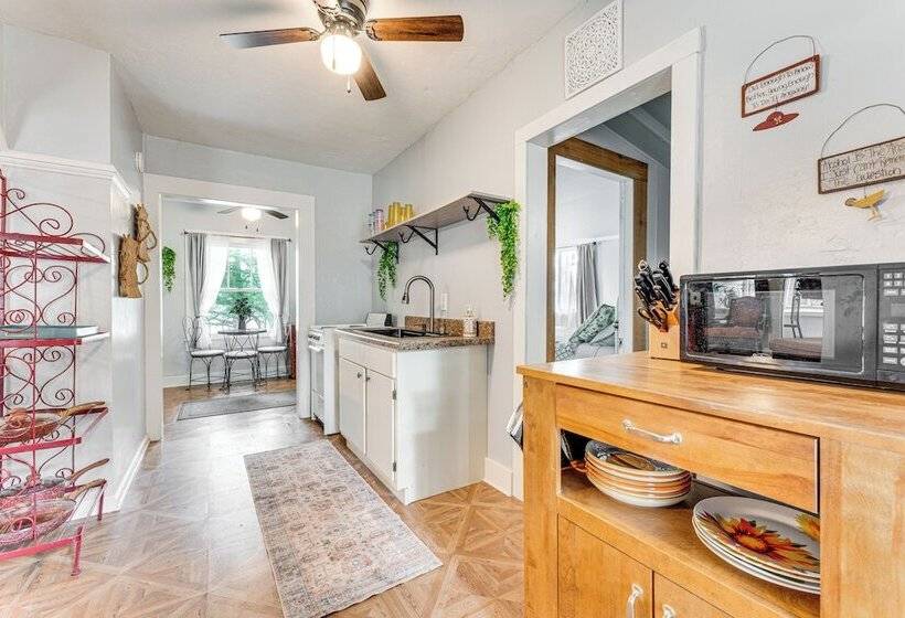 Lakefront Cottage In Clear Springs W/ Deck & Patio