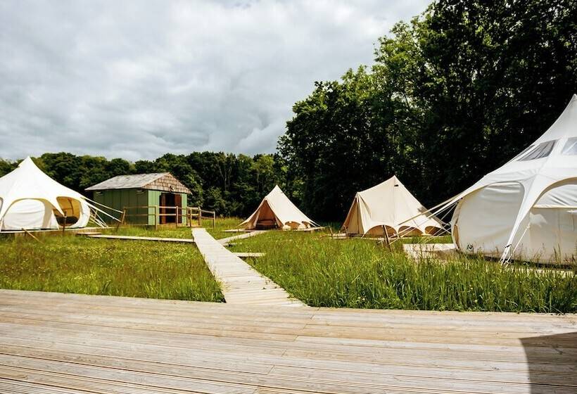 Luxury Glamping Retreat In Battle