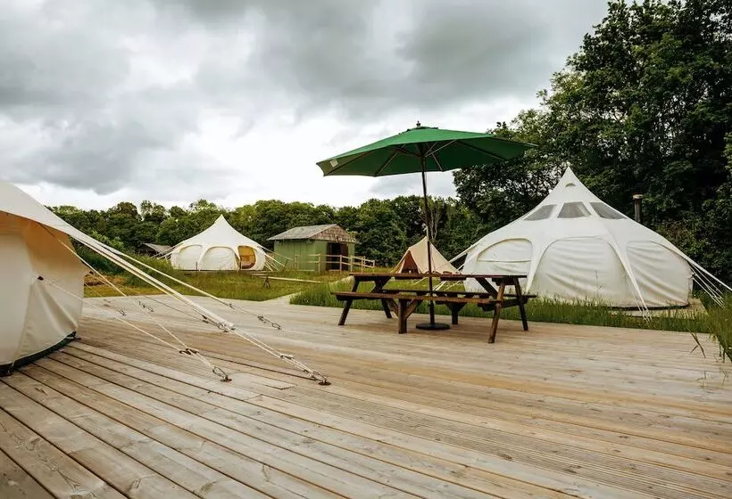 Luxury Glamping Retreat In Battle