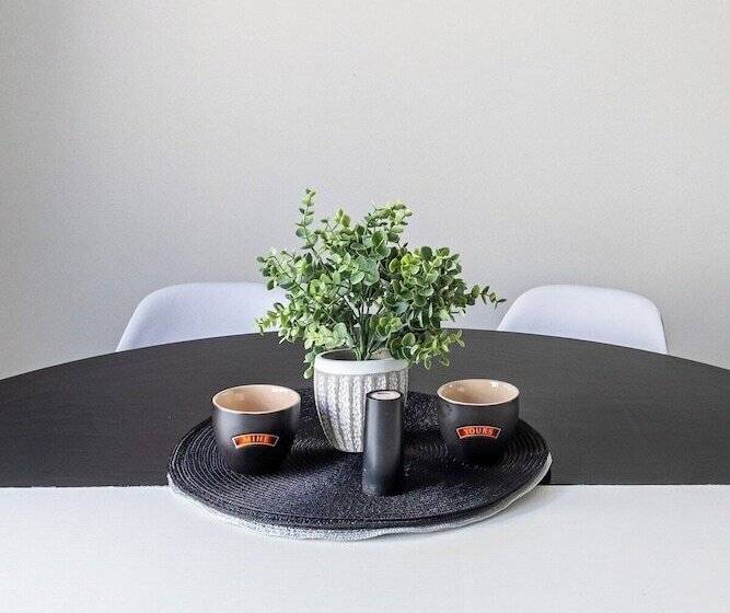 پانسیون Wells Whole House