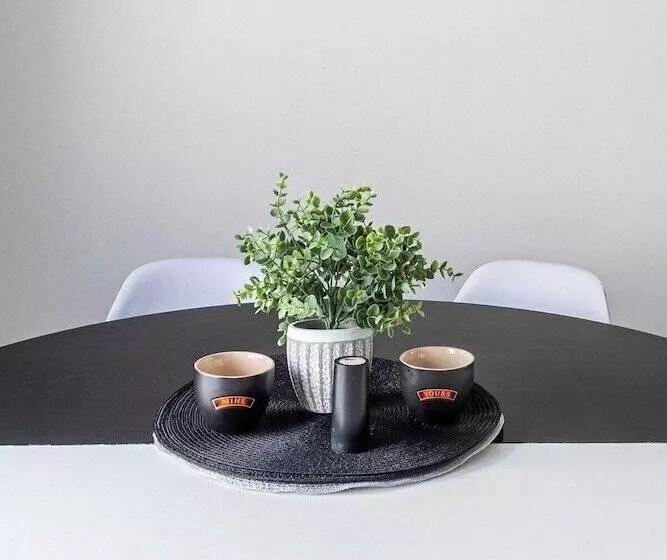 پانسیون Wells Whole House