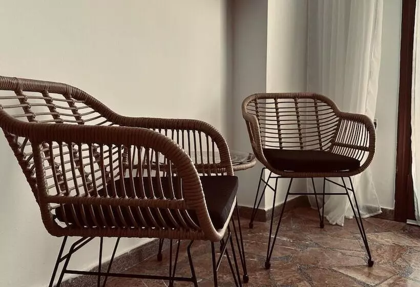 اقامتگاه Apartment In The Heart Of Tinos Town For 4 Guests