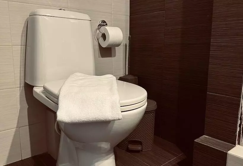 اقامتگاه Apartment In The Heart Of Tinos Town For 4 Guests