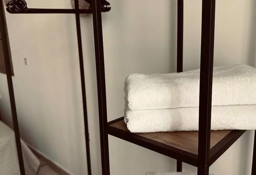 اقامتگاه Apartment In The Heart Of Tinos Town For 4 Guests