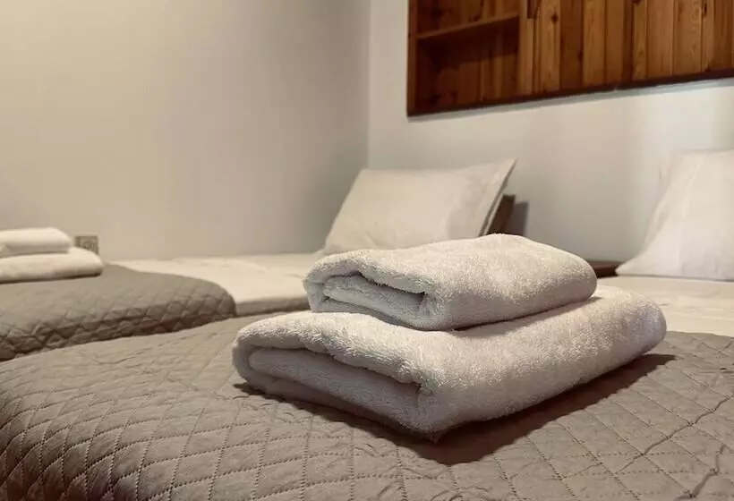 اقامتگاه Apartment In The Heart Of Tinos Town For 4 Guests