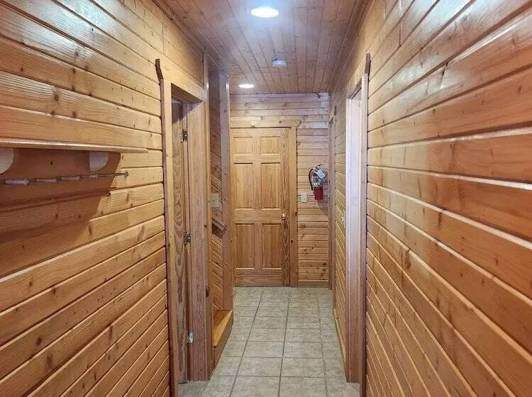 Lomakeskus Timber Trail Lodge