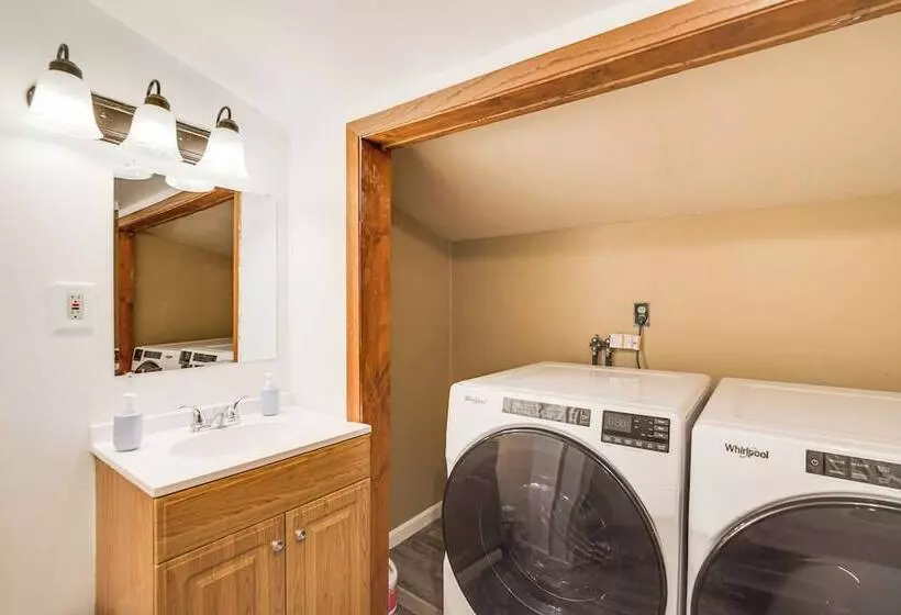 Serene Devils Lake House W/ Deck + Fire Pit!