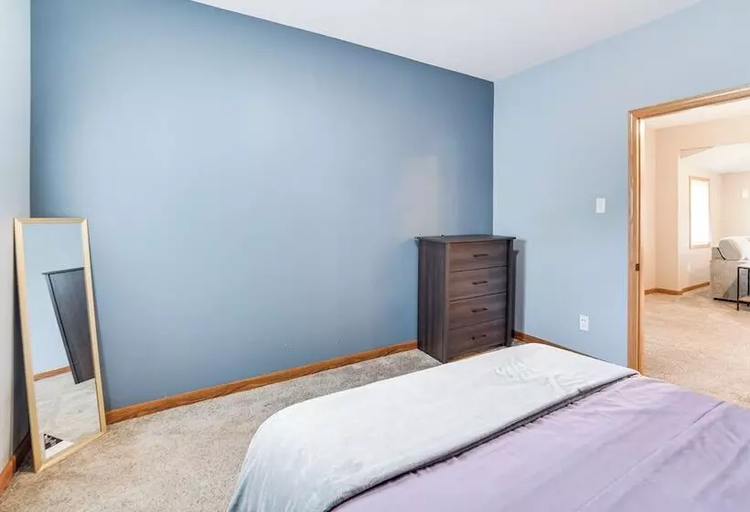 Serene Devils Lake House W/ Deck + Fire Pit!