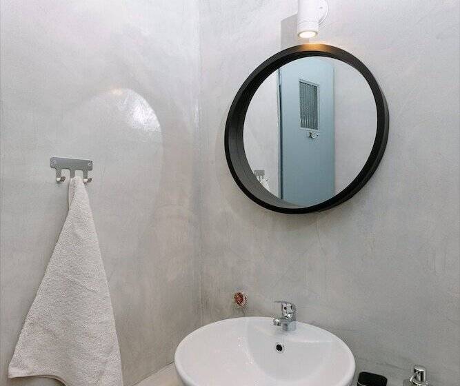 Seven Grapes   Karterados