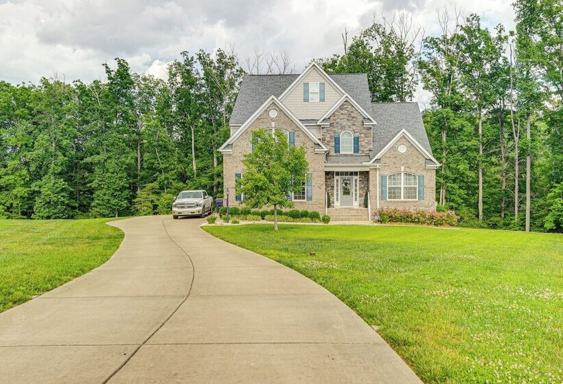 Spacious Chester Home Near Pocahontas State Park!