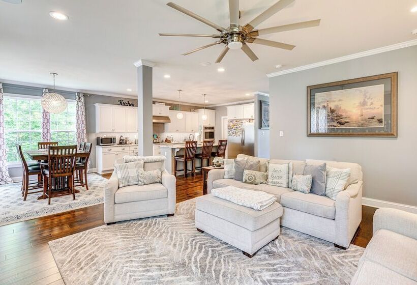 Spacious Chester Home Near Pocahontas State Park!