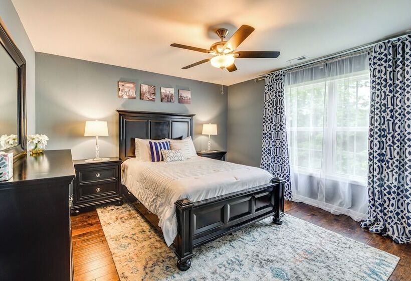 Spacious Chester Home Near Pocahontas State Park!