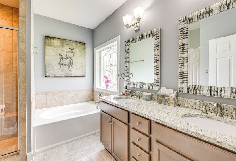 Spacious Chester Home Near Pocahontas State Park!