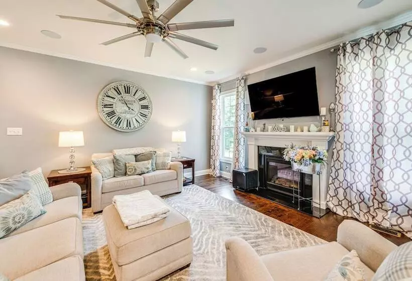 Spacious Chester Home Near Pocahontas State Park!