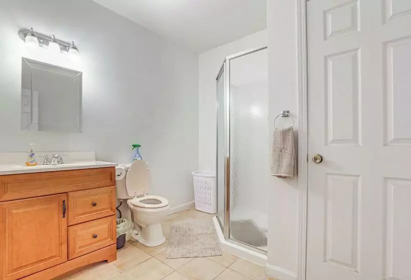 Spacious Frankfort Retreat On Bourbon Trail!