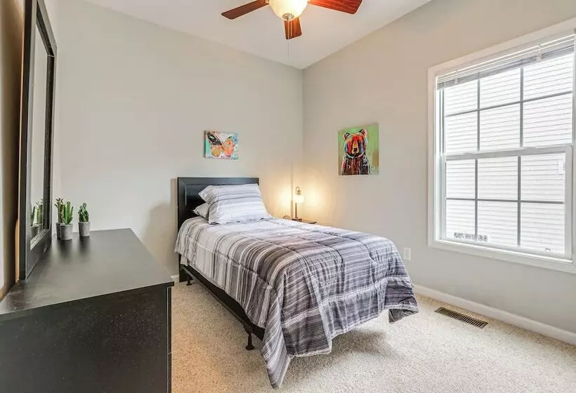 Spacious Frankfort Retreat On Bourbon Trail!