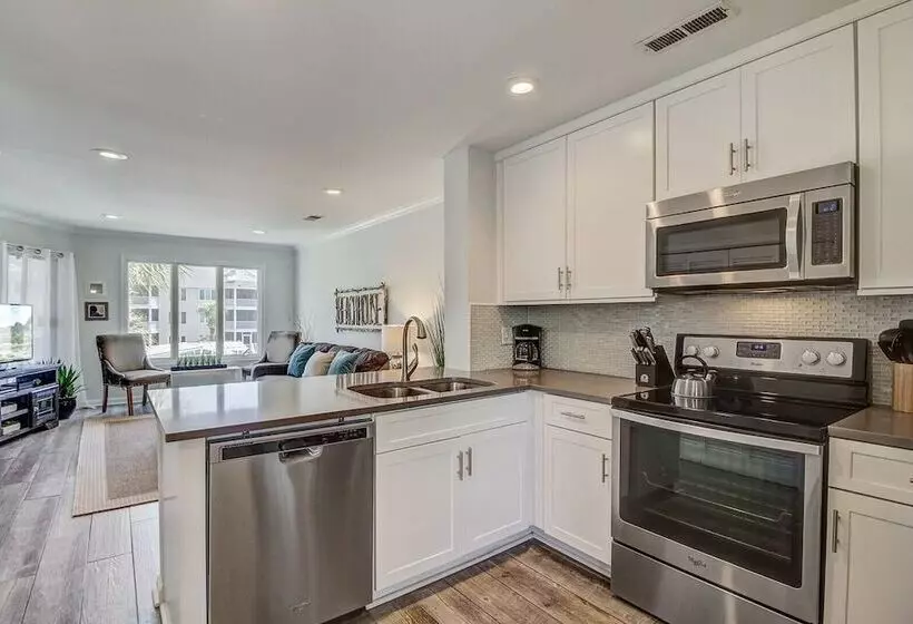 203 I Tidewater By Avantstay Beach Condo W/ Communal Pool!
