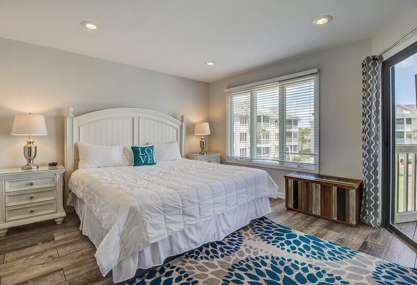 203 I Tidewater By Avantstay Beach Condo W/ Communal Pool!