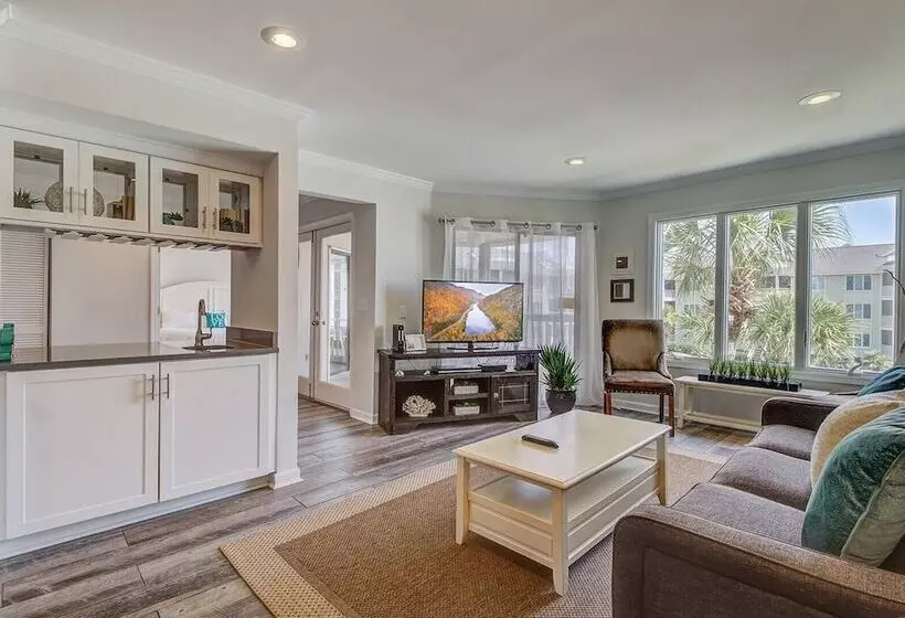 203 I Tidewater By Avantstay Beach Condo W/ Communal Pool!