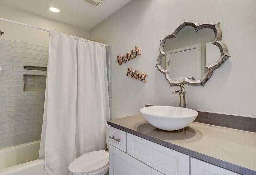 203 I Tidewater By Avantstay Beach Condo W/ Communal Pool!