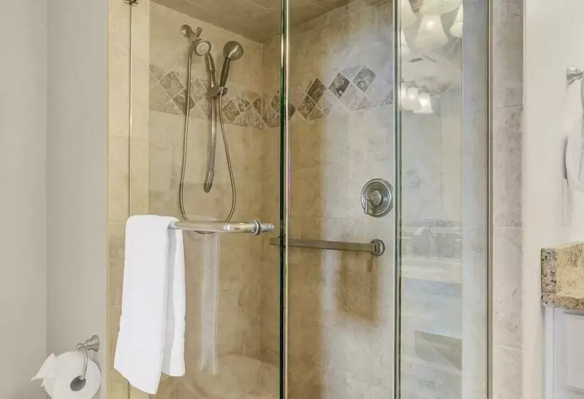309 B Shipwatch By Avantstay Community Pool Access!