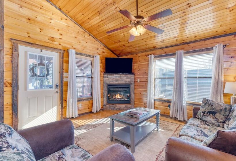 Bear Cove By Avantstay Hot Tub + Pool Table!