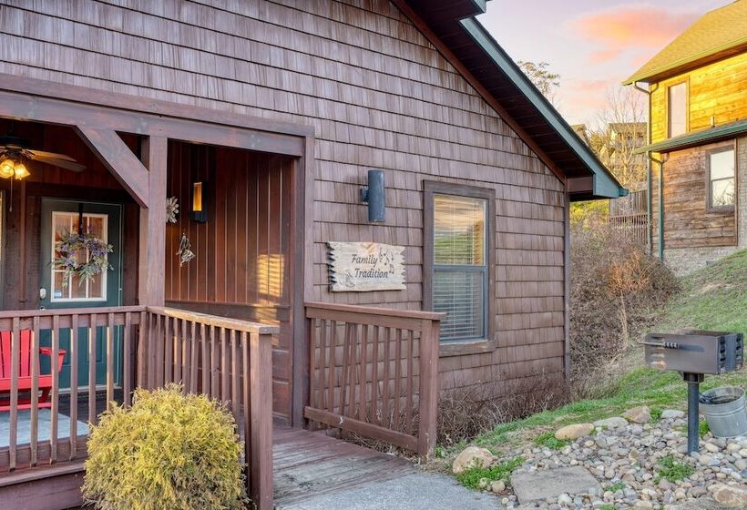 Bear Cove By Avantstay Hot Tub + Pool Table!