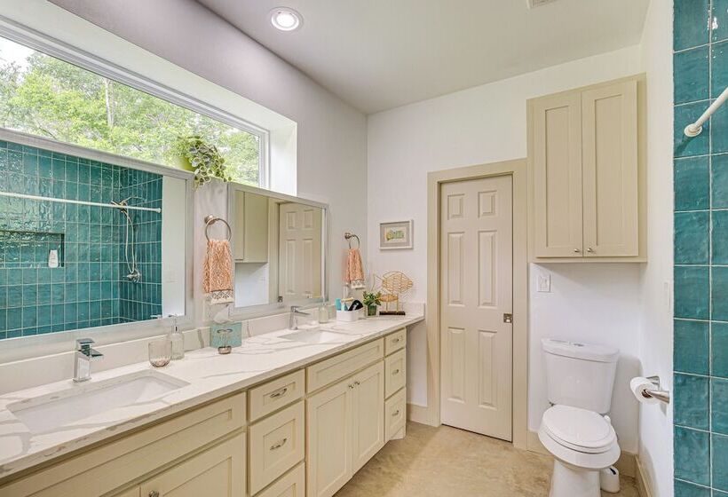 Tranquil Retreat: Half Mi To Cedar Creek Reservoir