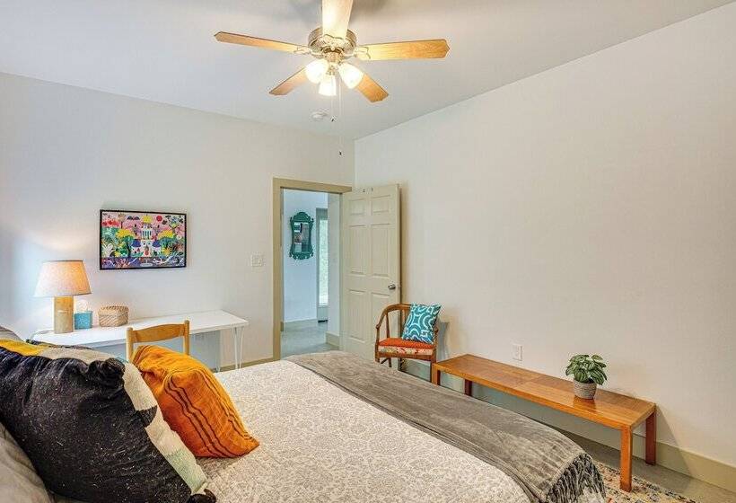 Tranquil Retreat: Half Mi To Cedar Creek Reservoir