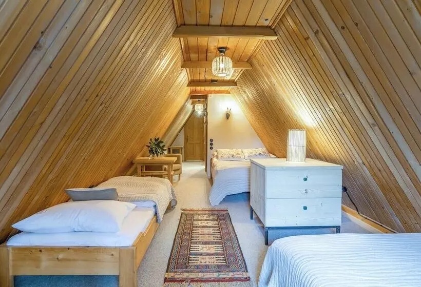 Aamiaismajoitus (B&B) Leśniczówka U Zięby