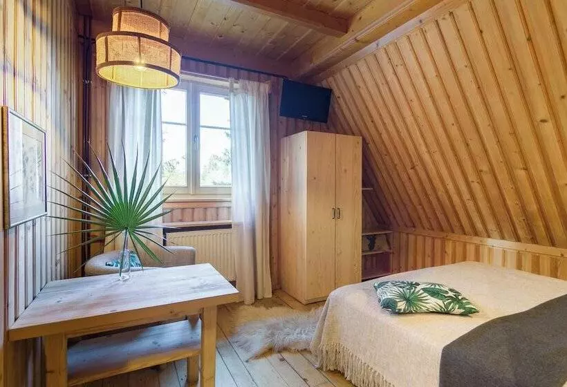Aamiaismajoitus (B&B) Leśniczówka U Zięby