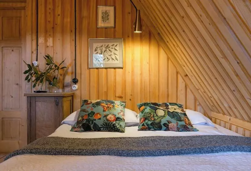 Aamiaismajoitus (B&B) Leśniczówka U Zięby