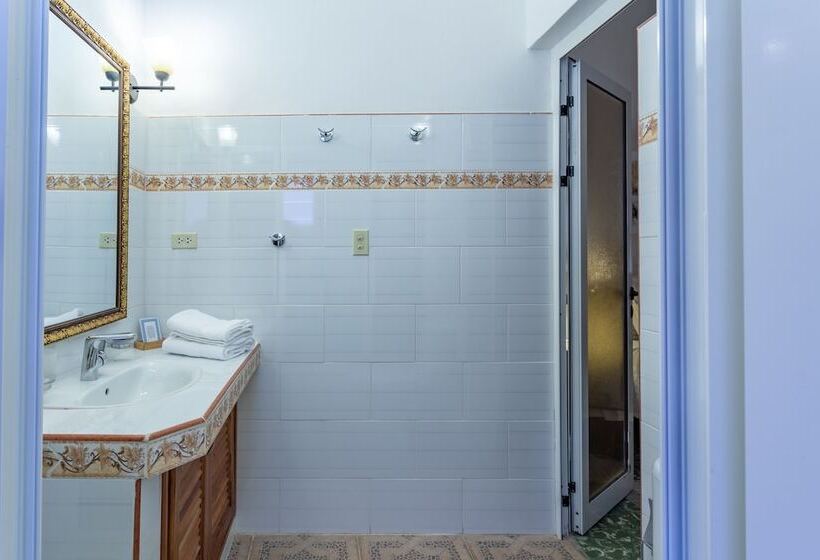 تختخواب و صبحانه Residencia Albero Dulce