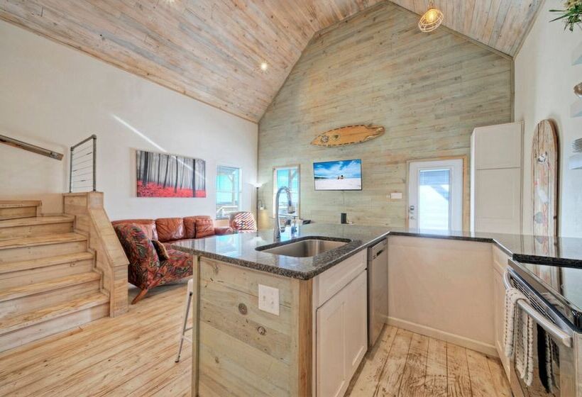 Shared Pool W/ Bay Views, Boat Dock Fishing Big Slough By Avantstay