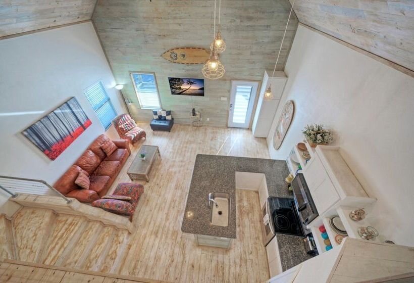 Shared Pool W/ Bay Views, Boat Dock Fishing Big Slough By Avantstay