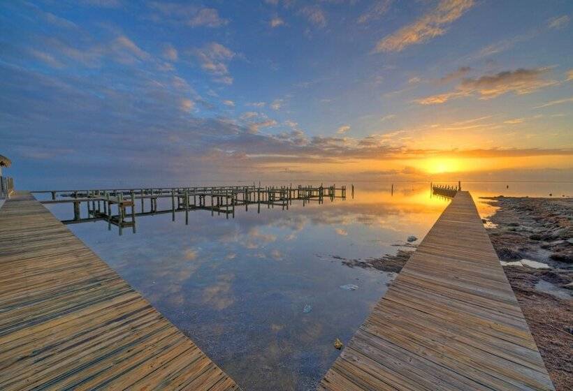 Shared Pool W/ Bay Views, Boat Dock Fishing Big Slough By Avantstay