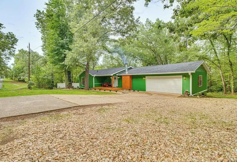 Cotter Home W/ Deck ~ 1 Mi To Big Spring Park!