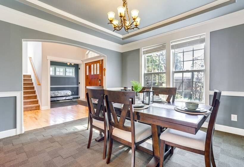 Family Friendly Seattle Getaway: 9 Mi To Downtown!