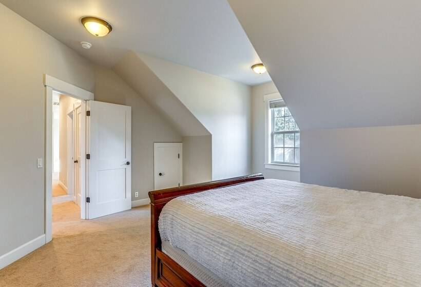 Family Friendly Seattle Getaway: 9 Mi To Downtown!