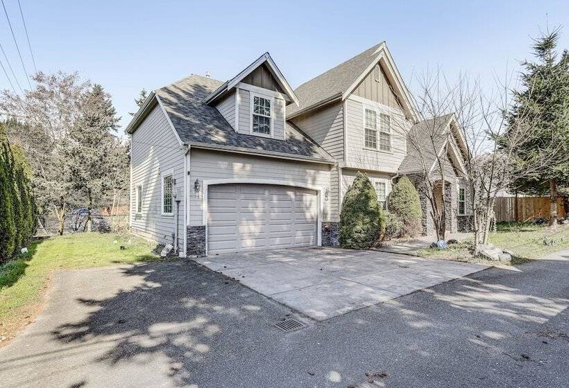 Family Friendly Seattle Getaway: 9 Mi To Downtown!