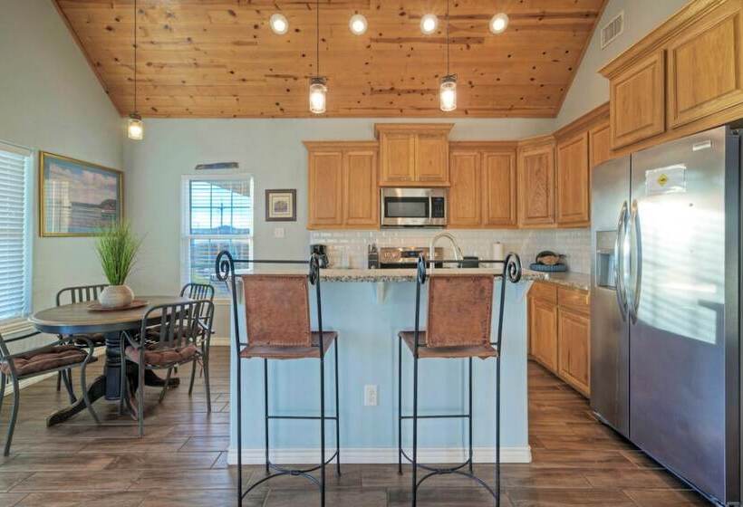 Balcony W/ Bay View Shared Pool + Boat Dock Fat Flounder By Avantstay