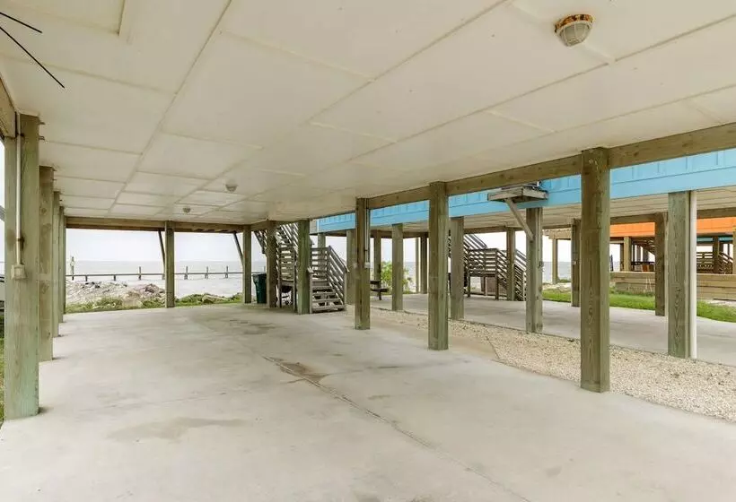 Waterfront, Shared Boat Dock & Pool W/ Views Fins And Feathers By Avantstay