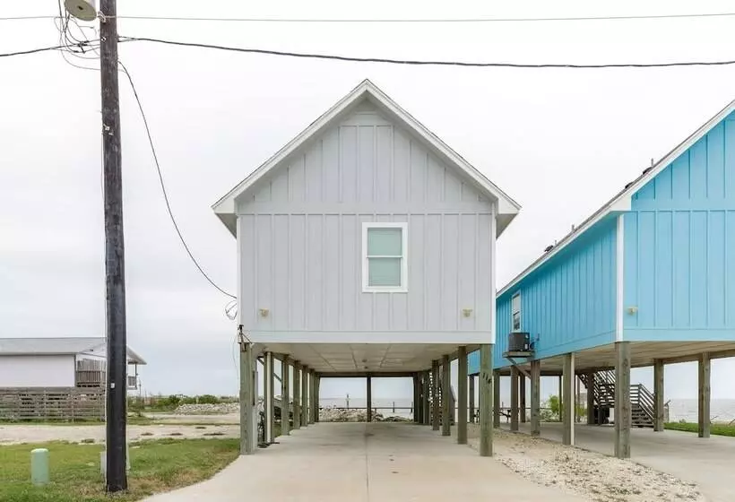 Waterfront, Shared Boat Dock & Pool W/ Views Fins And Feathers By Avantstay